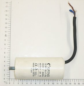 condensatore 50 µF