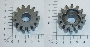 Antriebszahnrad links