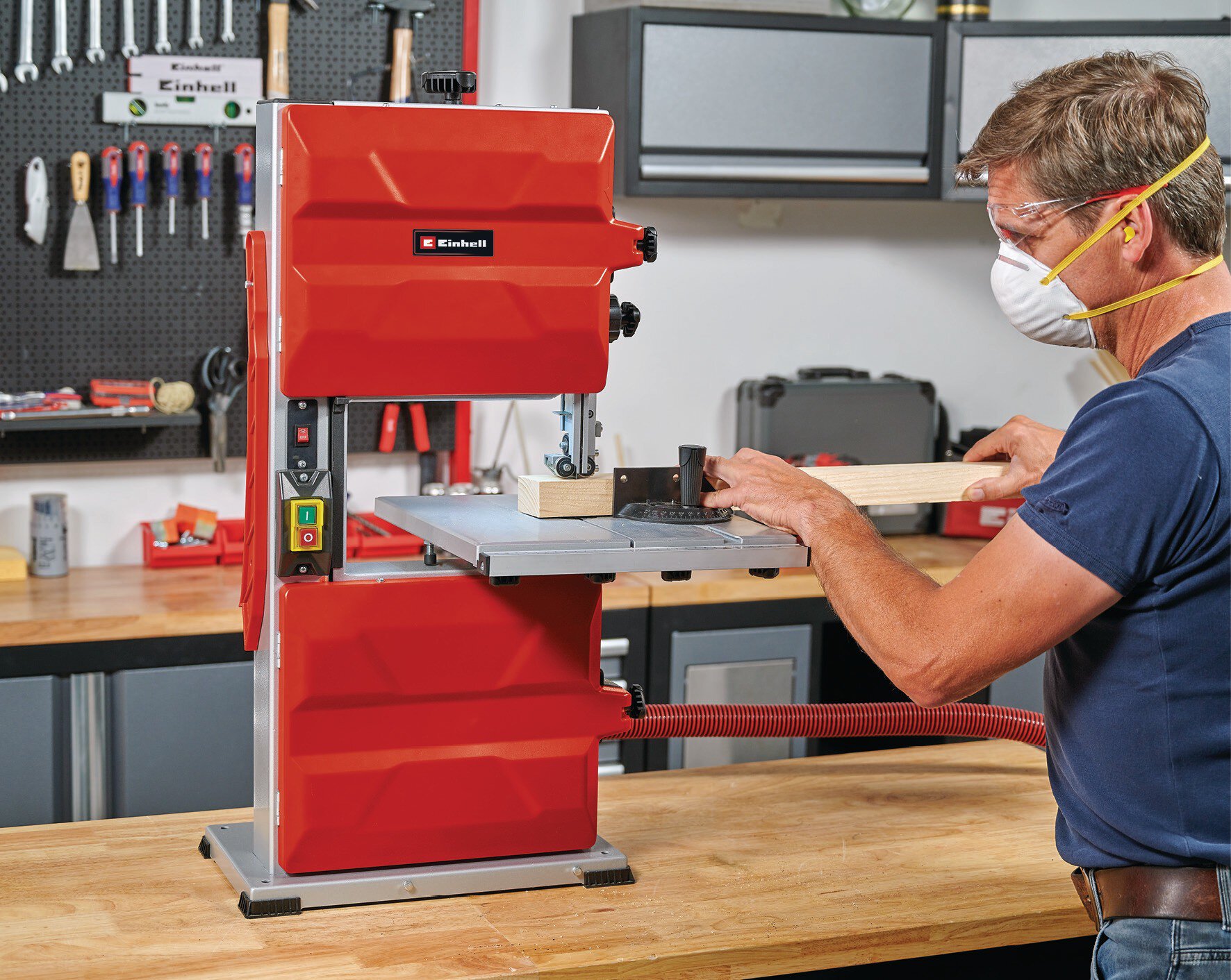 einhell-classic-band-saw-4308035-example_usage-001