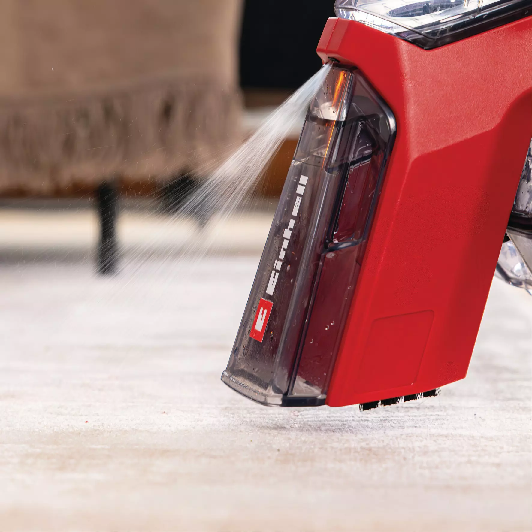 einhell-expert-cordless-spot-cleaner-3437130-detail_image-001