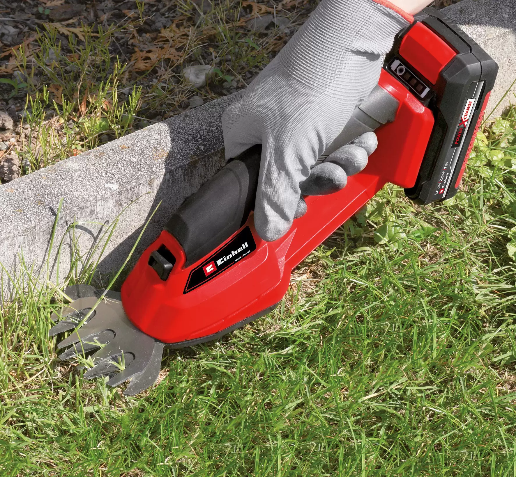 einhell-classic-cordless-grass-and-bush-shear-3410370-example_usage-001