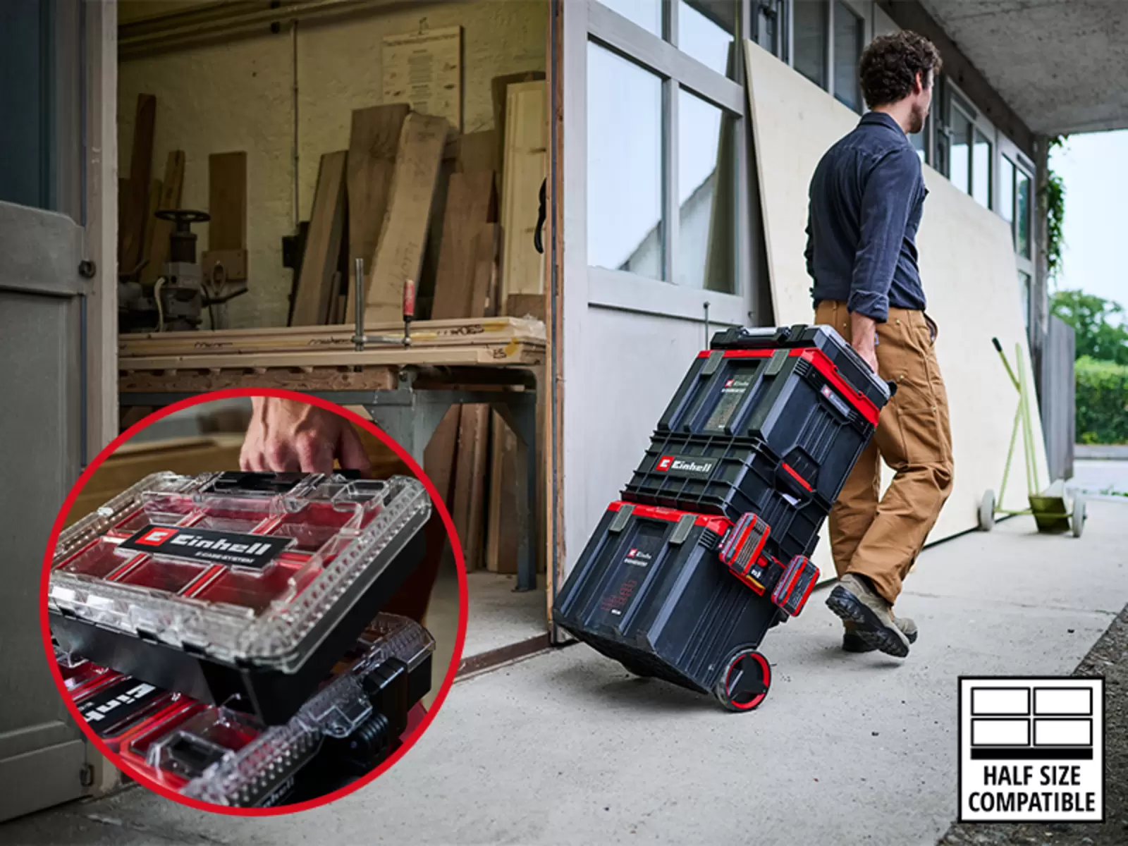 Un hombre arrastra E-Cases Einhell apilados. El detalle muestra un E-Case transparente más pequeño sobre un E-Case más grande; en la esquina aparece el texto «HALF SIZE COMPATIBLE».